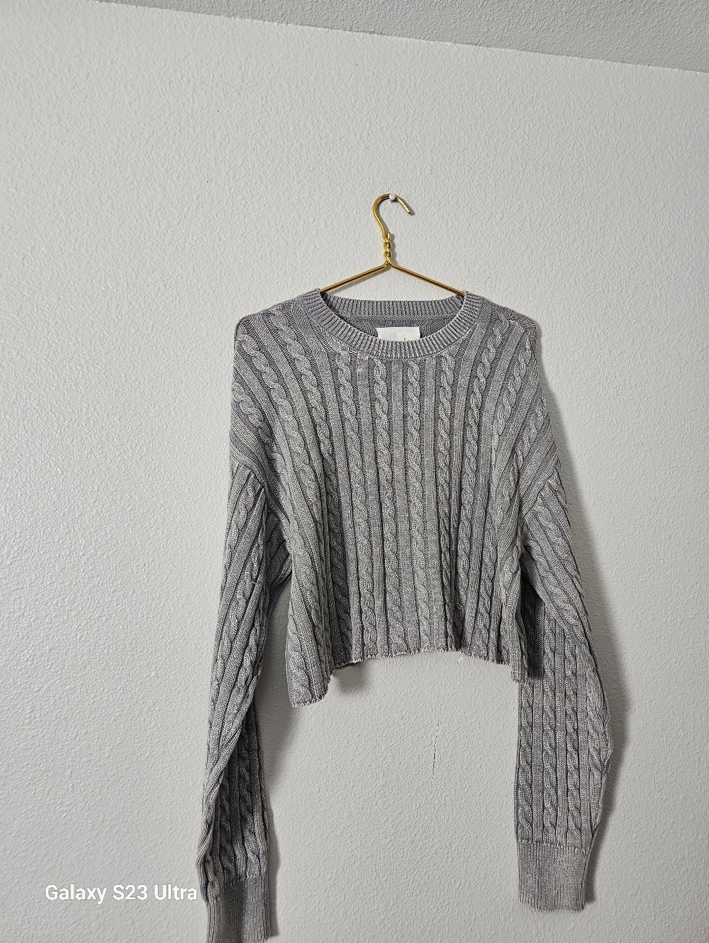 Gray Cable-Knit Cropped Sweater - Women Sz L